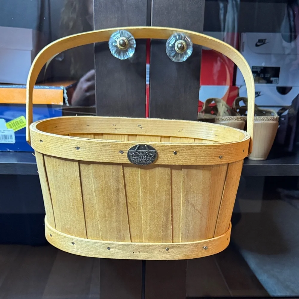 PETERBORO Vintage Rustic Wooden Basket with Handle